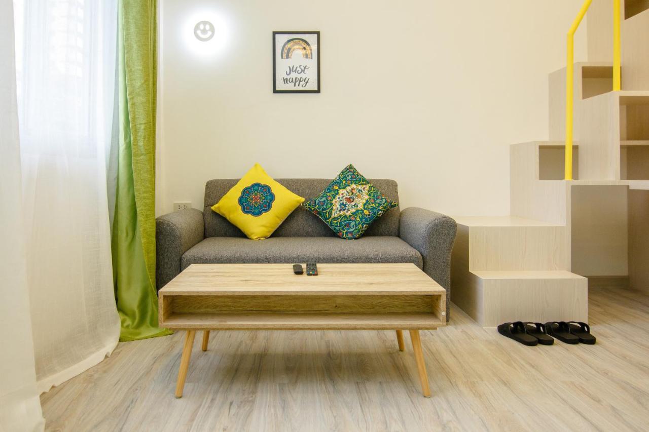 Folk Poshtel Asok