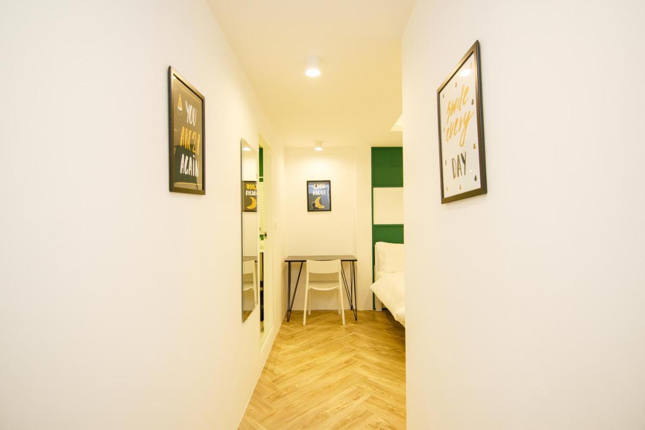 Folk Poshtel Asok Hostel *