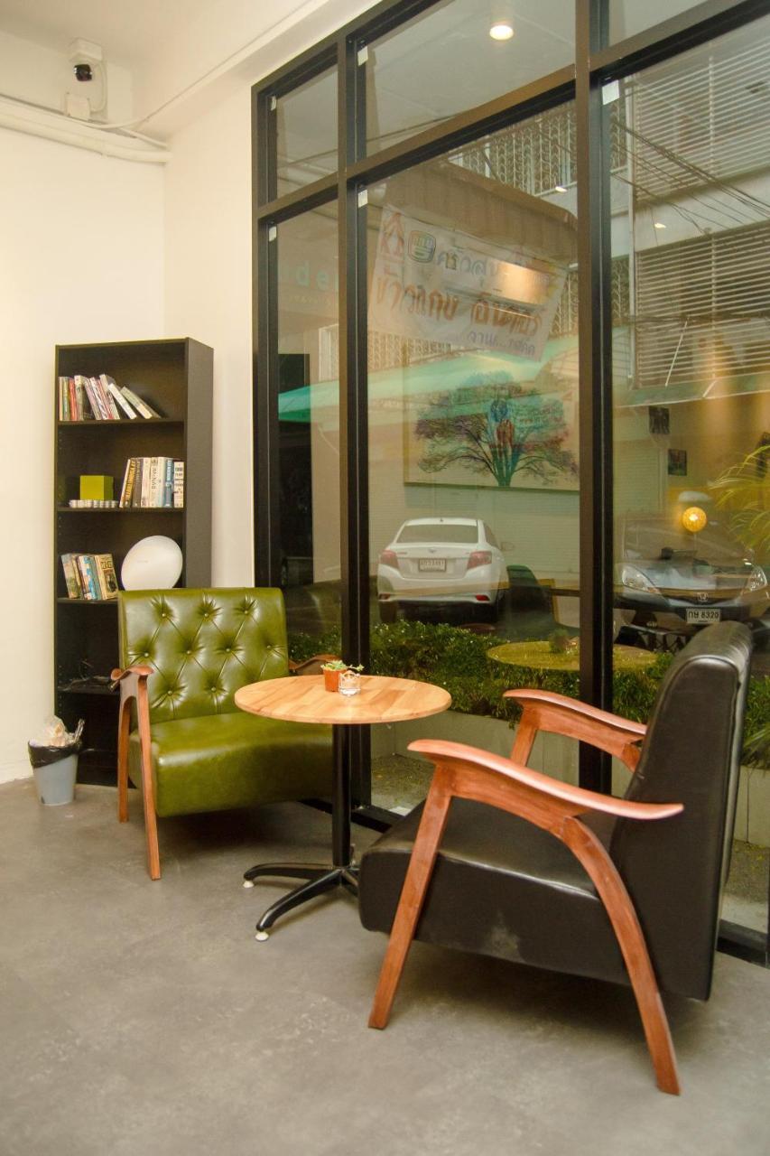 Folk Poshtel Asok Hostel *