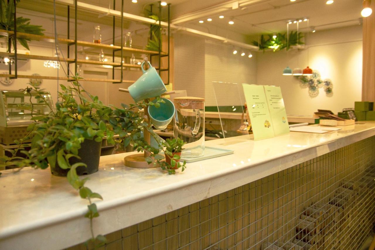 Folk Poshtel Asok Hostel *