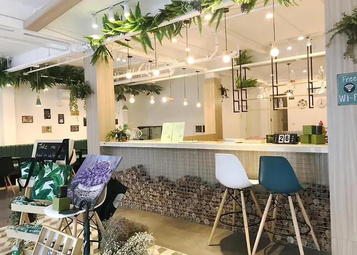 Folk Poshtel Asok
