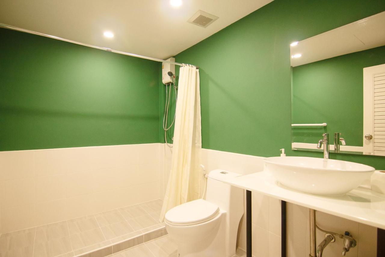 Asrama Folk Poshtel Asok *